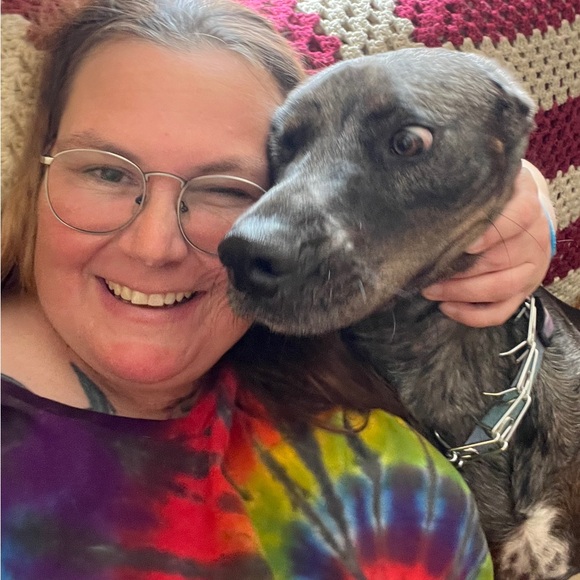 Welcome to Second Chance Alley! I know you will enjoy my fun and funky closet. - Picture 8 of 16